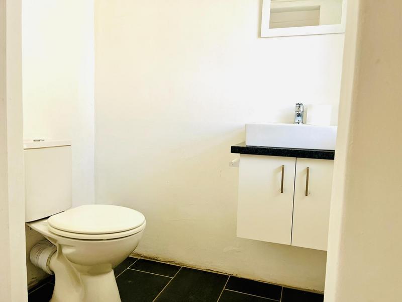To Let 3 Bedroom Property for Rent in Woodstock Western Cape